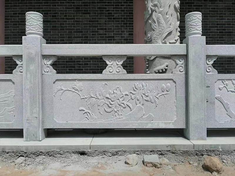 石護欄